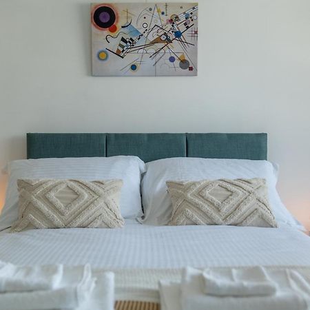 Bright West Hampstead Retreat Appartement Londen Buitenkant foto