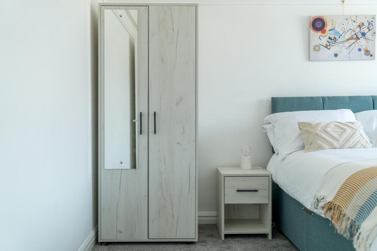Bright West Hampstead Retreat Appartement Londen Buitenkant foto