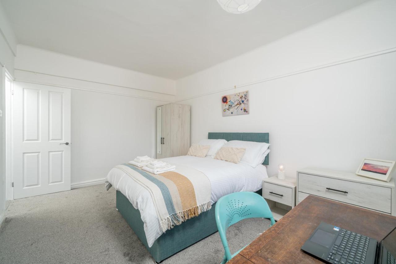 Bright West Hampstead Retreat Appartement Londen Buitenkant foto