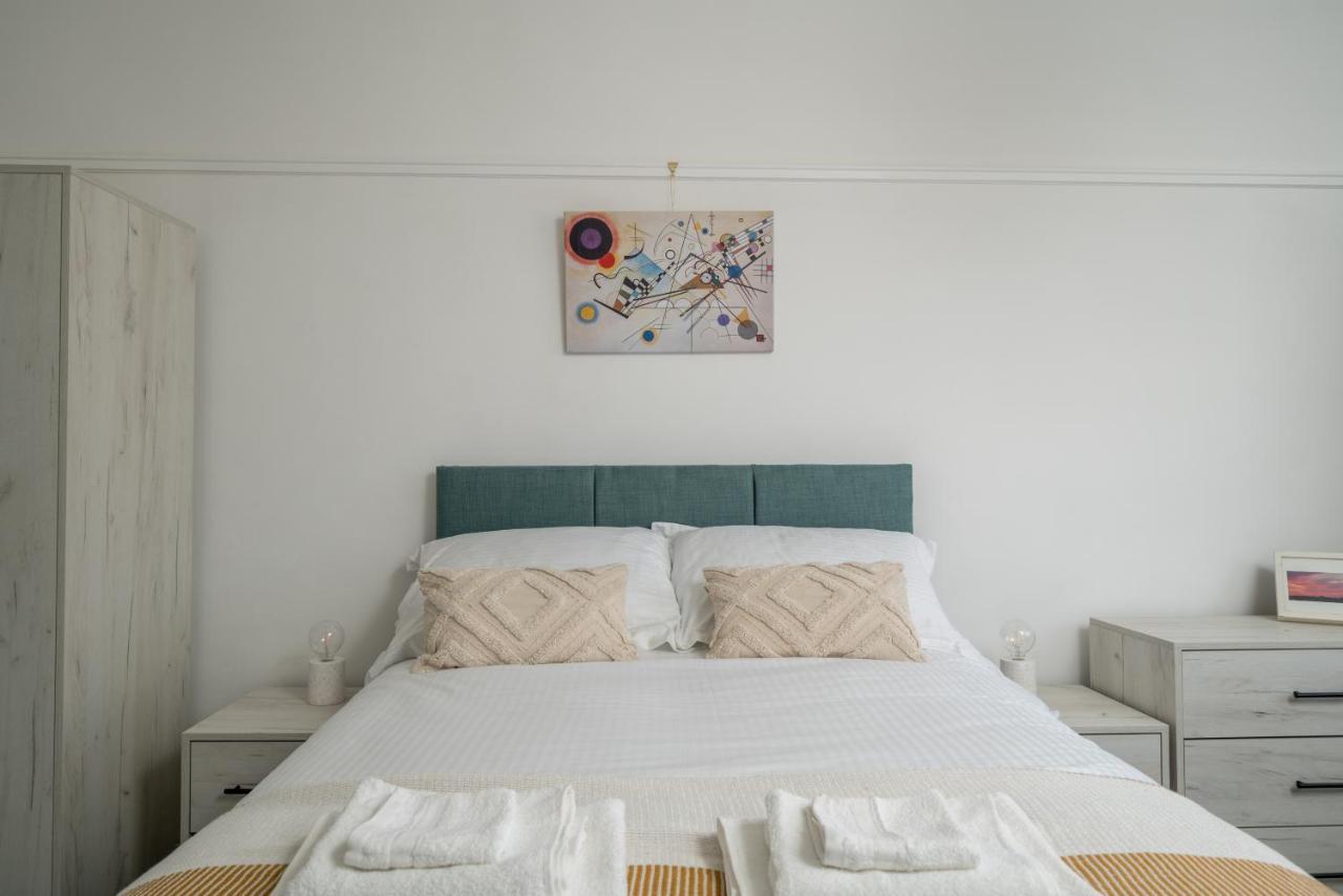 Bright West Hampstead Retreat Appartement Londen Buitenkant foto