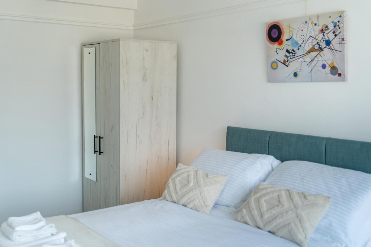 Bright West Hampstead Retreat Appartement Londen Buitenkant foto