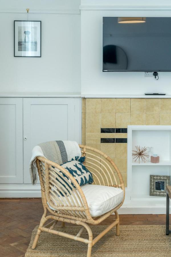 Bright West Hampstead Retreat Appartement Londen Buitenkant foto